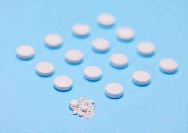 Can You Crush Metoclopramide Tablets? Is It Safe to Dose Half at a Time?