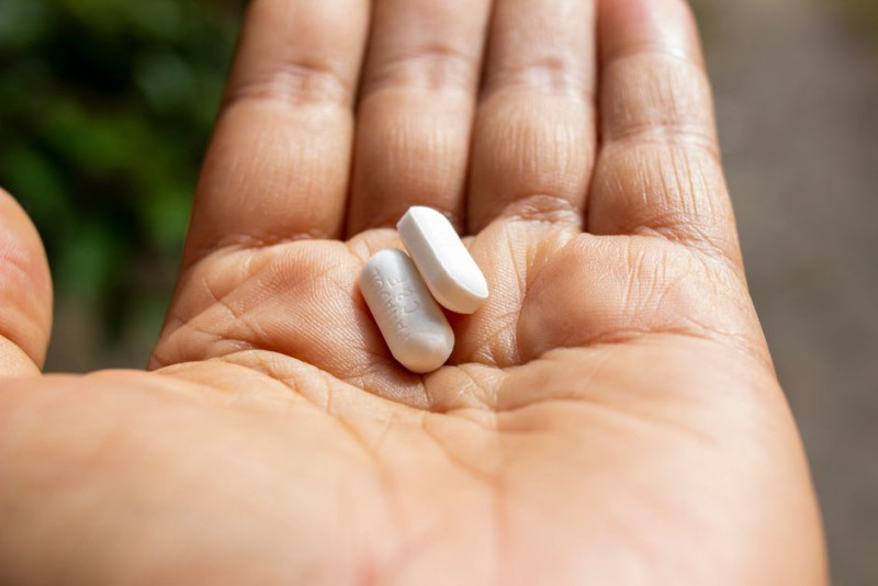 Can I Take Ibuprofen Occasionally While on Zoloft?